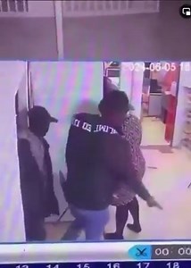 Gauteng - SAPS have launched a manhunt for three unknown suspects who robbed the Bralo Communication Technologies internet café in Ga-Rankuwa on Wednesday afternoon, June 5. | Suburban Control Centre