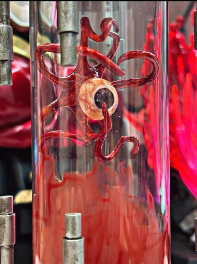 Alien Petri Dish: Trypanohyncha Ocellus – Optional Dish and Lighting - Etsy