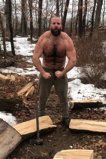 Mountain Man Mastery in Log Splitting Techniques