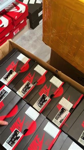 Gợi ý giày cho mùng 1 Tết 🧧 #vanauthentic #jordan1chicago