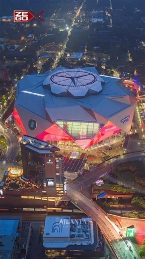 Inside Atlanta’s Incredible Mercedes-Benz Stadium 🤯🏟️