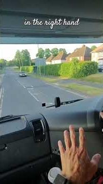 How to handle HGV positioning during a heatwave #hgvtest #hgvtraining