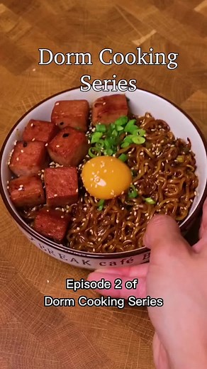 Creamy Garlic Butter Ramen Recipe for Dorm Cooking | Genius Eats