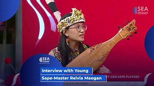 Sape adalah alat musik petik tradisional dari Kalimantan. Sape memiliki ciri khas dengan bentuknya yang seperti perahu dan dua hingga empat senar, menghasilkan melodi yang khas dan merupakan bagian integral dari musik Dayak. Pada 3-Hour News Show Spesial HUT RI ke-79 kali ini kita mendengarkan dan berbincang bersama pemain sape muda, Reivia Maegan Calista. Untuk mengetahui informasi selengkapnya dan berita terkini di Indonesia, Asia Tenggara, dan dunia, silakan kunjungi website seatoday.com. ___