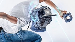 Vive Wireless Adapter: Drahtlosadapter von HTC erkennt drei Spieler auf dem Feld - Golem.de