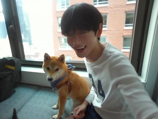 Yos bb seems really happy during the NYC trip 🥰🗽 #maxandyos #maxyos #yoscw #versusxiii #couplelove #lovingcouple #loveislove #couple #marriedcouple #blcouple #bl #boylove #love #fancut #youtuber #youtubers #sweetlove #cute #kiss #夫夫 #夫夫日常 #情侣日常 #分享我的宝藏男孩 #my小窝