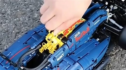 乐高（LEGO）积木拼装机械组系列42206 红牛车队F1赛车男孩玩具生日圣诞礼物