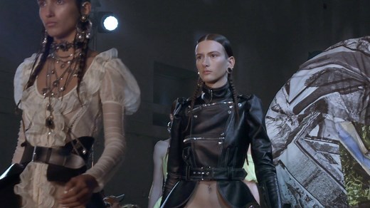 14K views · 752 reactions | The Alexander McQueen Spring/Summer 2019 womenswear collection. Now available online and in store. Discover: bit.ly/SS19MCQUEEN | Alexander McQueen | Facebook