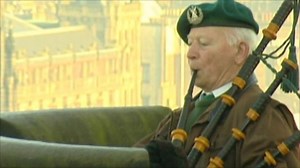 D-Day landing piper dies aged 88