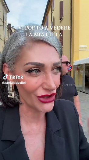 Scopri la Terza Piazza più Grande d'Italia a Carpi