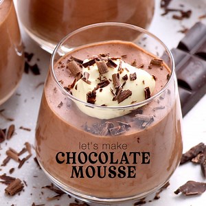 REAL MOUSSE! Rich chocolate mousse recipe which is light and airy and perfect for that special chocolate loving someone. | The Scran Line