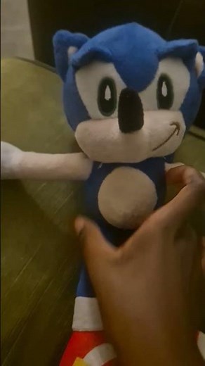 Showcase sonic plush metal thingy