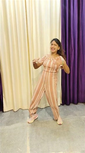 Pyar Pyar Karte Karte Dance ✨ | Trending Romantic Vibes #viraldance #trendingdance #ytshorts