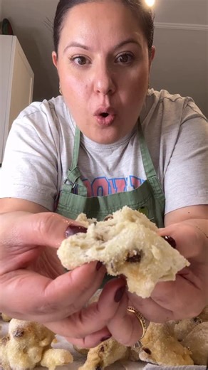 Pina | Italian Food Blogger on Instagram: "Zeppole/Crespelle! 🇮🇹 Comment recipe and I’ll send the recipe straight to your DMs! These are a staple on both sides of my family at Christmas, both sweet and savory versions! https://pinabresciani.com/zeppole/ Have you ever had these?!"