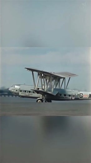 El último gran biplano: Handley Page, The Flying Hotel.