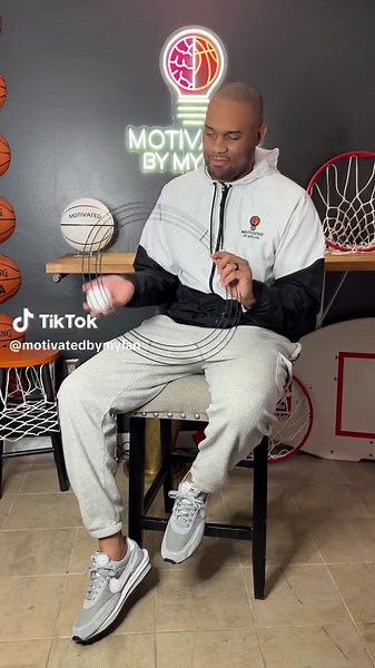 DIY Baseball Wreath 🧠💡⚾️ #MotivatedByMylan