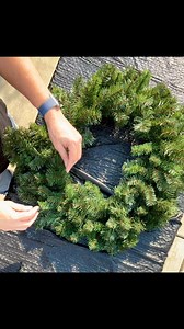 130K views · 788 reactions | Link to the Design Master Spray in comments! Have a great day! #bigbarnblooms #halloween #halloweenathome #spookyseason #halloweendiy #spookyscaryskeletons #spooky #halloweenvibes #pumpkinseason #halloweendecor #halloweendisplay #halloweenhomedecor #halloween2025 #spookymonth #diycrafts | Big Barn Blooms | Facebook