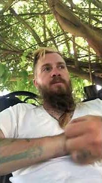 What to do with your beard with a motorcycle