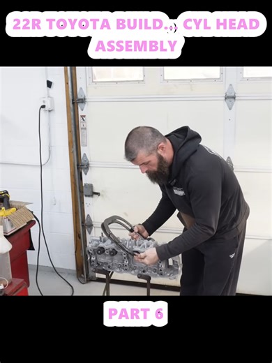 22R TOYOTA BUILD... CYL HEAD ASSEMBLY (6)