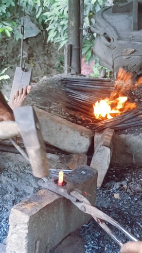 Crafting Precision: How Artisans Forge Glowing Iron Fasteners