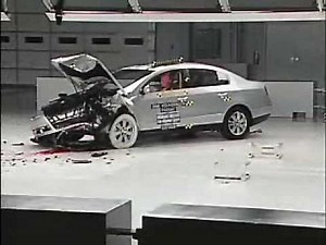 Crash Test 2006 - 2010 Volkswagen Passat / Present Volkswagen CC / Passat CC IIHS