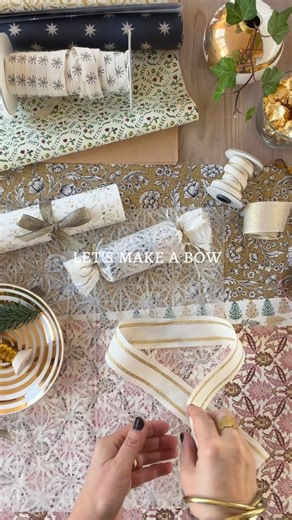 Studio Carta | Let’s make a bow! . . . #studiocarta #studiocartashop #diyprojects #giftwrapping #diy | Instagram