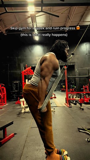 Atanga Gidel on Instagram: "Took a week off the gym? STOP FREAKING OUT Let’s clear up what really happens—not the lies your brain tells you. 1. You won’t lose muscle in just 7 days. It takes weeks of total inactivity and low protein intake to actually lose muscle mass. Your gains don’t vanish overnight. 2. You might feel weaker—but that’s temporary. That “weak” feeling is your nervous system downshifting, not your strength disappearing. You’ll bounce back quickly once you’re back in routine. 3. 