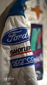 Simtek Grand Prix Memorabilia 1994/1995: These two race suits belong to a team member who was working for the Simtek team from 1994 until its end in 1995. These both mean a lot as they tell the story of a small team that tried to establish itself in F1. Sadly it became famous because of the tragic loss of the Austrian driver Roland Ratzenberger. Repost @levayfilmproduction | Russell Athletic Australia