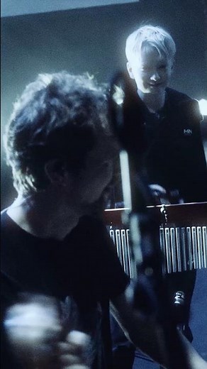 Julian. No Ordinary Love (Live)