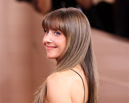 Teddy Bear Brown Is the Perfect Winter-to-Spring Hair Color: 7 Chic Inspo Pics to Take to the Salon