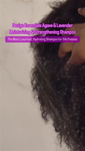 💦Dive into hydration and strength with the Design Essentials Agave & Lavender Moisturizing & Strengthening Shampoo.💧 Did you know dryness is the number one cause of hair breakage? That’s why it’s important to use a hydrating shampoo like the Agave & Lavender Moisturizing & Strengthening Shampoo to moisturize and protect hair from dryness and breakage. Indulge in the luxurious blend of natural agave and soothing lavender, perfect for prepping strands for a stunning silk press by hydrating from 