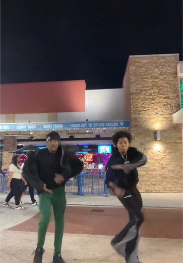 Ultimate Chicken Dance Compilation Featuring Legends