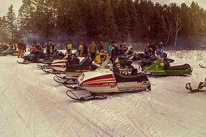 John Deere Snowmobiles for Sale: Where can You Find One? [ History] |