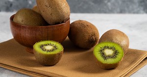 Kiwi con o sin piel: cuál tiene más beneficios y cómo aprovecharlos al máximo