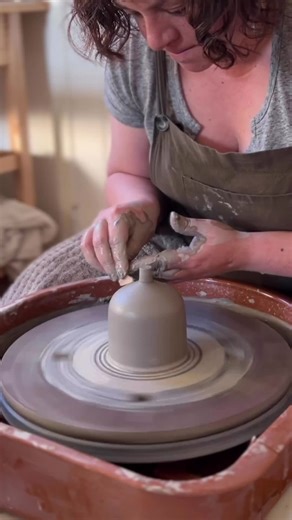 74K views · 719 reactions | How to make a lidded jar ❤️ ••• Follow @jasfitz for more! | The Ceramic School | Facebook