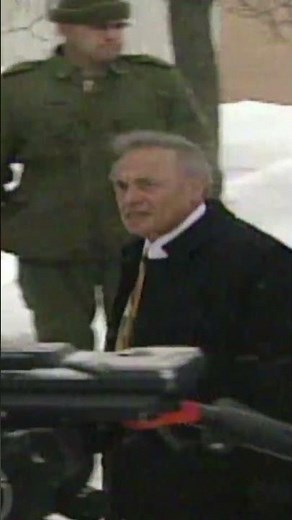 27 years ago, Toronto called in the army to help clear snow