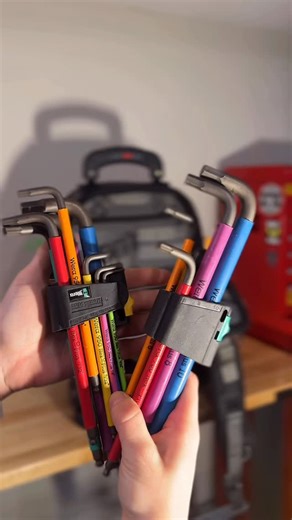 Karly the Sparky on Instagram: "been using this bag for the past couple weeks and (not to be dramatic) it has changed my life LOL my bag is so heavy so being able to wheel it around has been a privilege 😅😅 #vetopropac #electriciantoolbag #toolhaul"