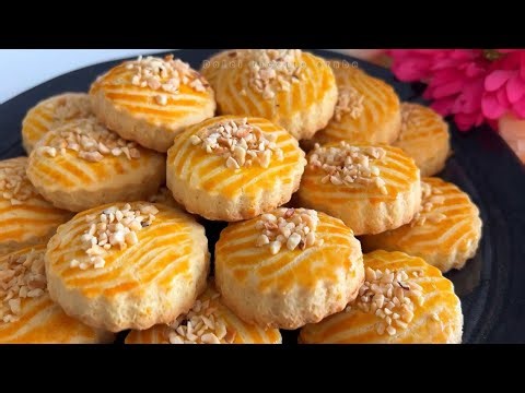 These cookies melt in your mouth, incredibly delicious and simple!