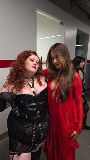 Laura | Modelo & Creadora UGC on Instagram: "Iconic shit ❤️‍🔥💋 @pampitaoficial @viktoriafuego @payucadelpueblo @delfinatrippel #mariabecerra #mariaenriver #quimera #plussizeargentina #modeling #pampita"