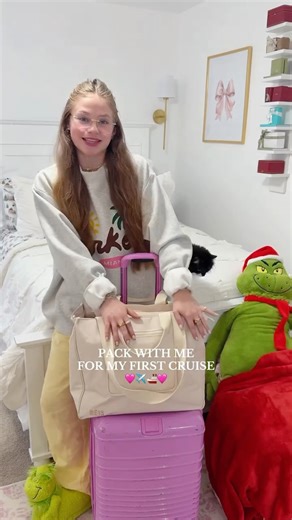 Kaitlyn Johnson on Instagram: "tried to pack without my packing cubes... i will never do that again LOL!😅🩷 #packing #travel #aesthetic #asmr #explorepage"