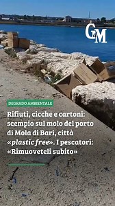 🟢 Plastica, resti di batterie e fuochi artificiali, residui di polvere pirica e tanta plastica, cartoni pieni di materiali e rifiuti speciali. A due settimane dalla festa patronale, si presenta così ai pescatori il molo del porto peschereccio di Mola di Bari che nelle giornate dal 13 al 15 settembre ha ospitato gli spettacoli pirotecnici in onore della Madonna Addolorata, protettrice della città. Prima che si manifesti una mareggiata, i pescatori chiedono la rimozione dei rifiuti e delle plasti