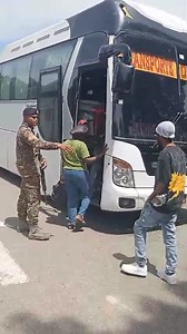 1.5K views | *Ejército sorprende otro chofer de autobús transportando...