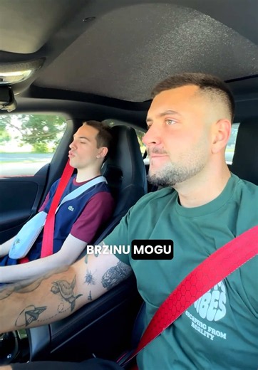 Zaprati za još videa s Mikijem 😂💪🏻 . #zagreb #ismaeliso #hrvatska #mihajlomadic #bakaprase