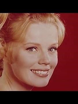 13 Sweet Photos Of Marta Kristen