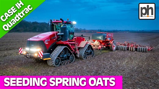 Case IH 500 Quadtrac Seeding Spring Oats