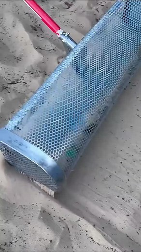 17 reactions | Girl Uses Giant Sand Sifting Tool to Find Hidden Treasure! | Tech Slayer | Facebook