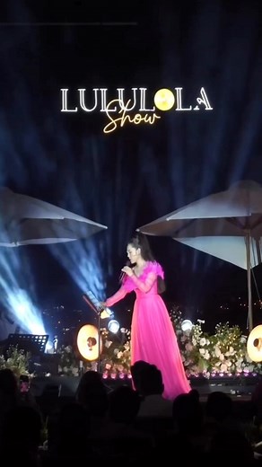 20K views · 221 reactions | Anh Cứ Đi Đi - Phương Linh live at Lululola Show Đà Lạt ❤️❤️ #PhuongLinh #Lululola #DaLat #Anhcudidi | Lululola Show | Facebook