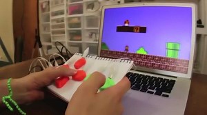 能让任何物体发出声音的装置，有意思