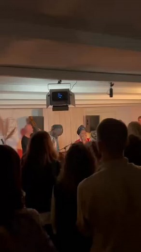 Assim foi na #Casa Colab# boas energias ........ Muito obrigada a Roya,Tony Timba , Mbway Ebrima Israel, o público técnico do som o staff.....🥰😍😍😍😍 | Rhodalia Silvester