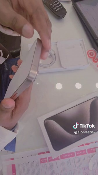 Iphone Theme Song Trap Remix - Zombr3x이(가) 포함된 Elon vithanage (@elonlestisv) 님의 동영상